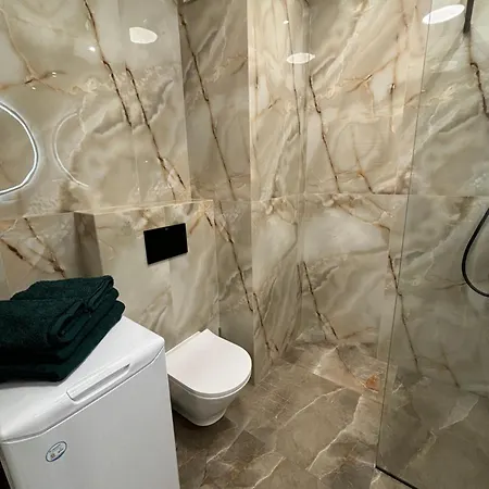 Totu Today-sienna Grobla Apartamenty, Faktura Vat, Self Check-in شقة *